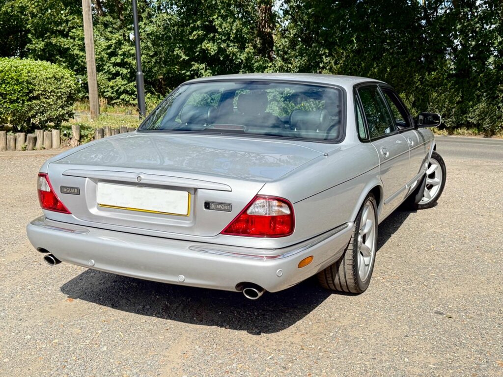Jaguar XJ 8 Executive Red #14