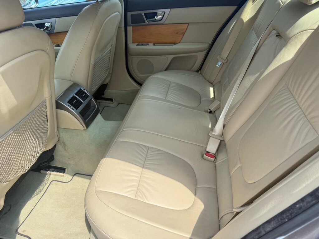 Jaguar XF Grey #59