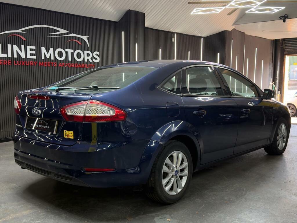 Ford Mondeo Hatchback Silver #6