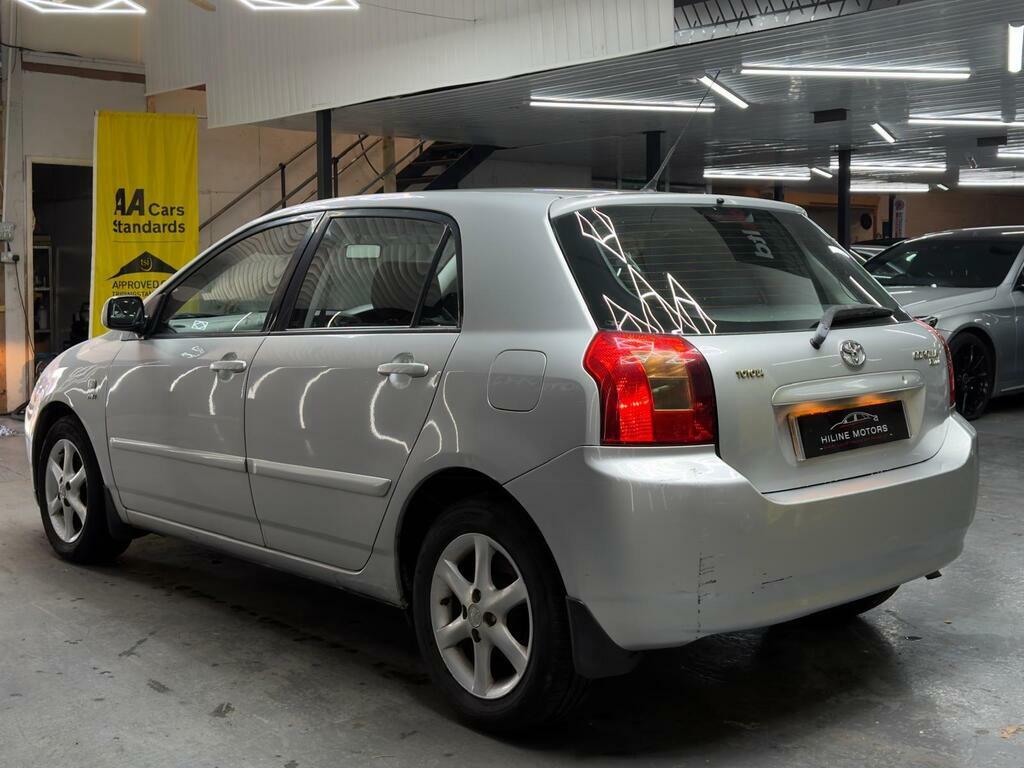 Toyota Corolla 1.6 Vvt-i T Spirit Silver #4