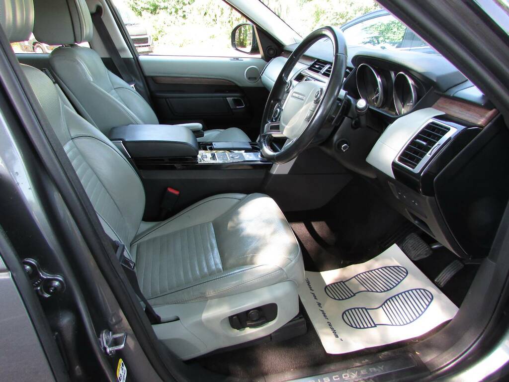 Land Rover Discovery 3.0 Td6 Hse Luxury Grey #6