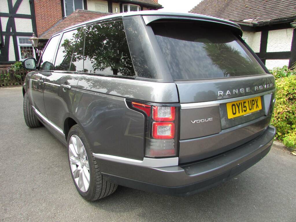 Land Rover Range Rover 3.0 Tdv6 Vogue Grey #2
