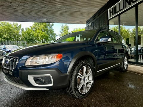 Volvo XC70 2.4 D5 Se Blue #5
