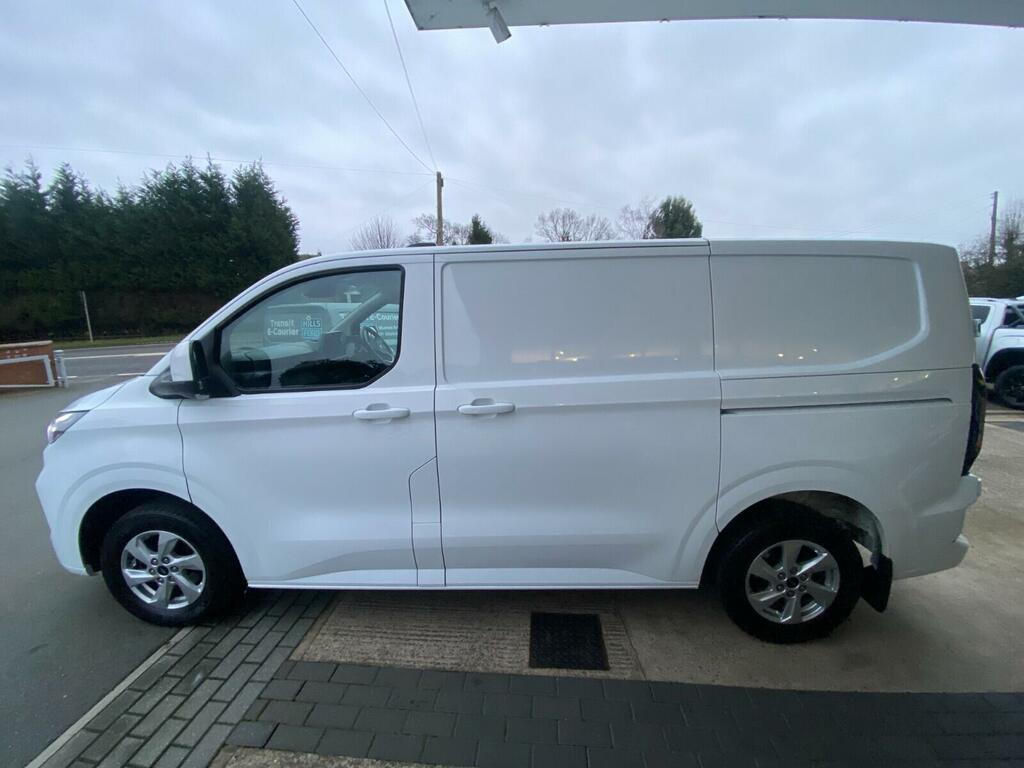 Ford Transit Custom 2.0 280 Ecoblue Limited L1 H1 136Ps VO74KWV White #4