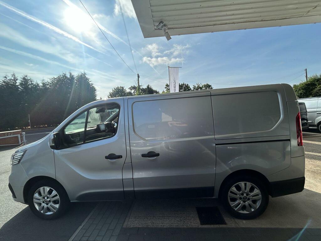 Renault Trafic 2.0 Dci Blue Sl28 Sport L1 H1 Euro 6 Ss Grey #4