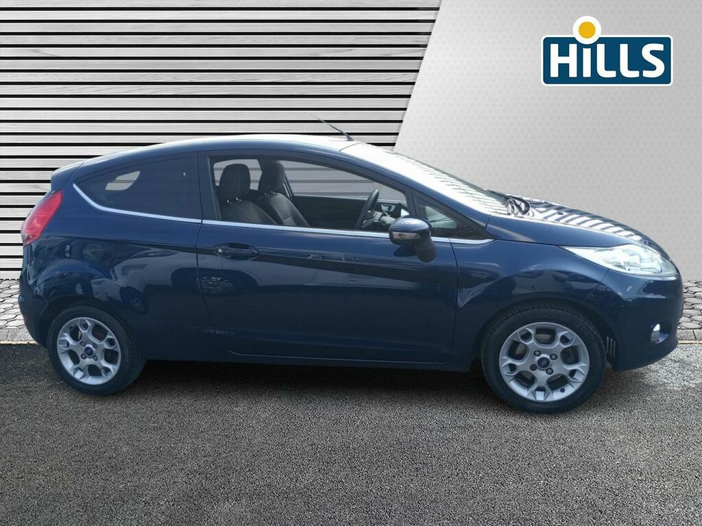 Ford Fiesta Hatchback Black #5