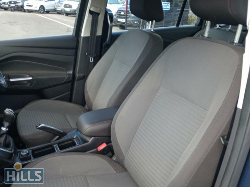 Ford Grand C-Max Blue #32