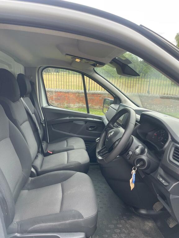 Renault Trafic 2.0 Dci Blue Sl28 Business L1 H1 Euro 6 Ss White #3