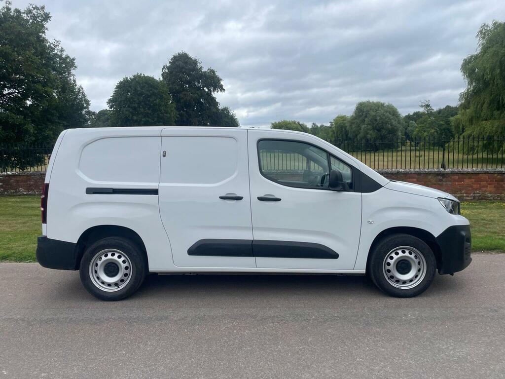 Peugeot Partner 1.5 Bluehdi 950 Professional Premium Long Panel White #2