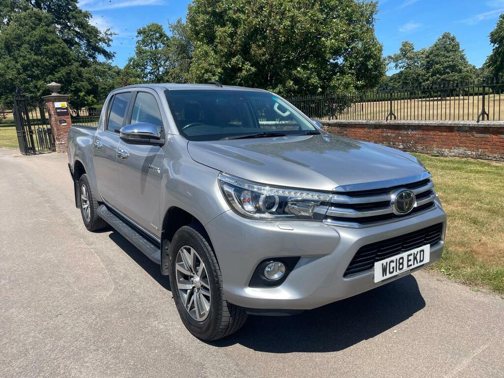Toyota HILUX 2.4 D-4d Invincible 4Wd Euro 6 Ss Tss Silver