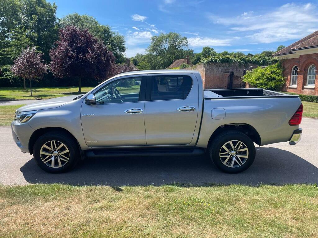 Toyota HILUX 2.4 D-4d Invincible 4Wd Euro 6 Ss Tss Silver #5