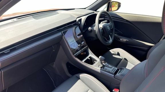 Lexus LBX Premium Plus Design Black #5