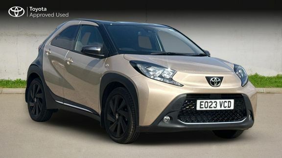 Toyota Aygo X Edge Parking Pack Beige