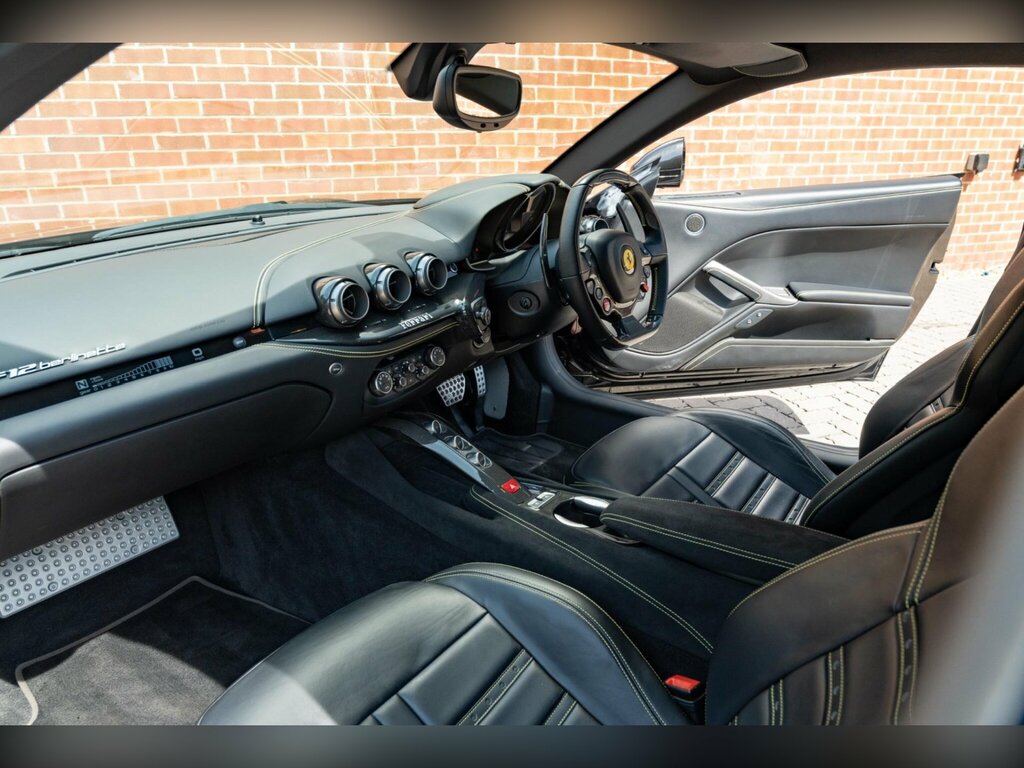 Ferrari  6.3 V12 F1 Dct Euro 5 Ss Red #8