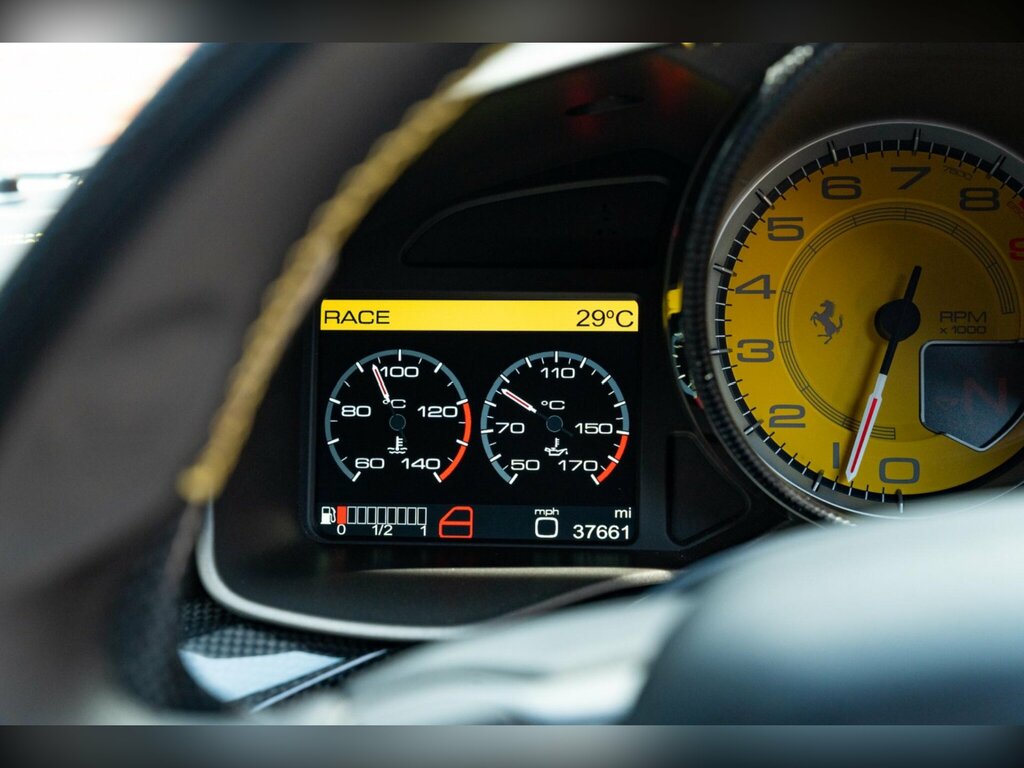 Ferrari  6.3 V12 F1 Dct Euro 5 Ss Red #19