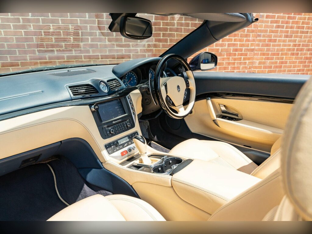 Maserati GranCabrio V8 Blue #12