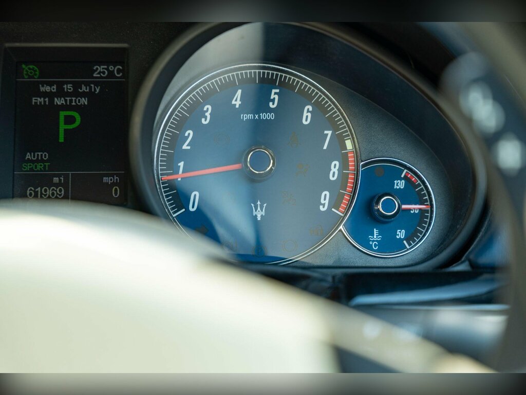 Maserati GranCabrio V8 Blue #21