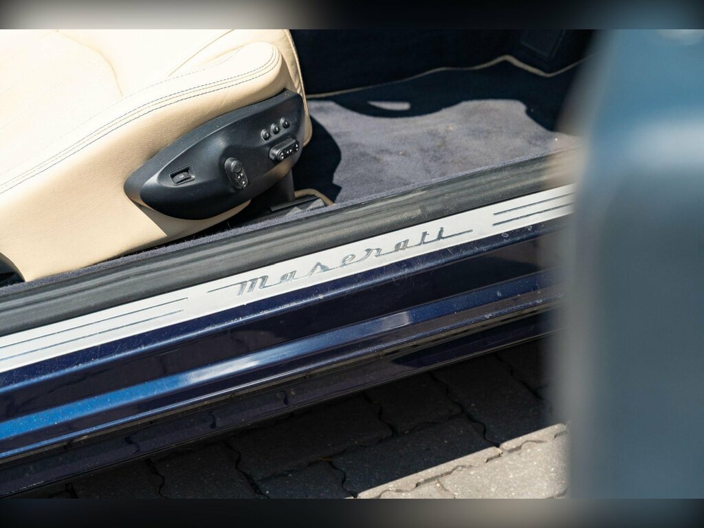 Maserati GranCabrio V8 Blue #26