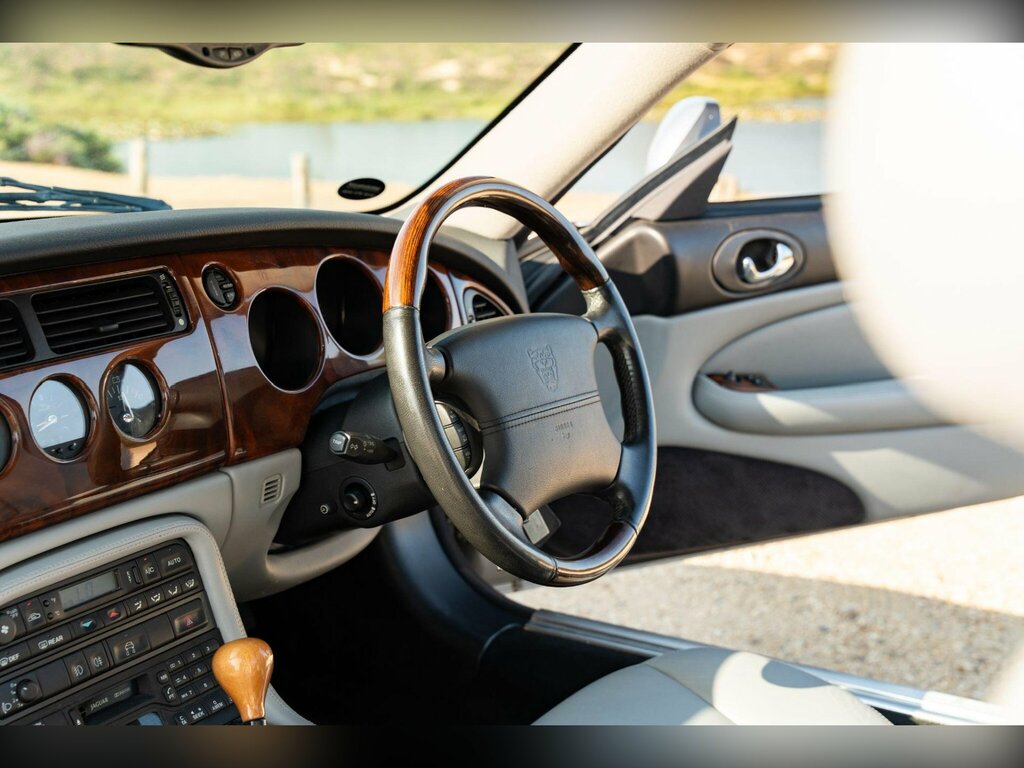 Jaguar XK8 Coupe Blue #18
