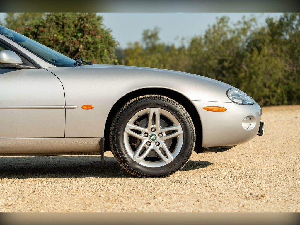 Jaguar XK8 Coupe Blue #12