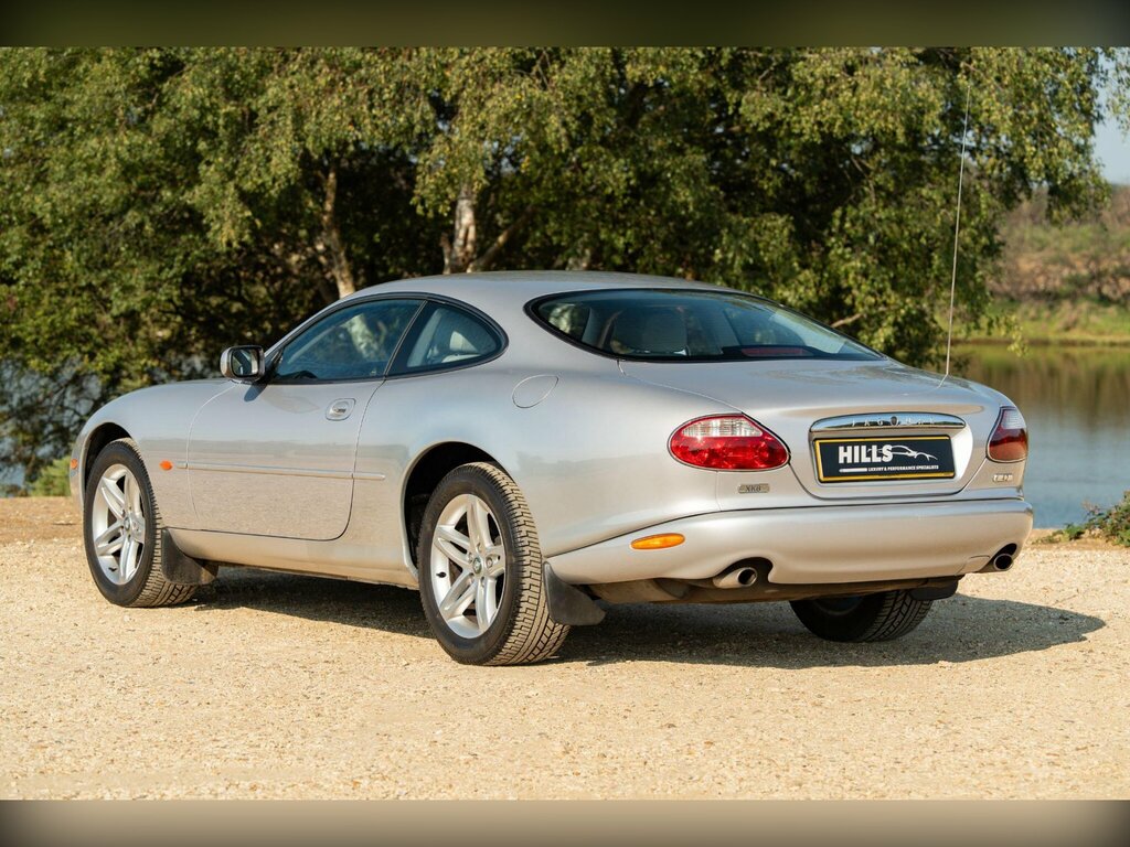 Jaguar XK8 Coupe Blue #14