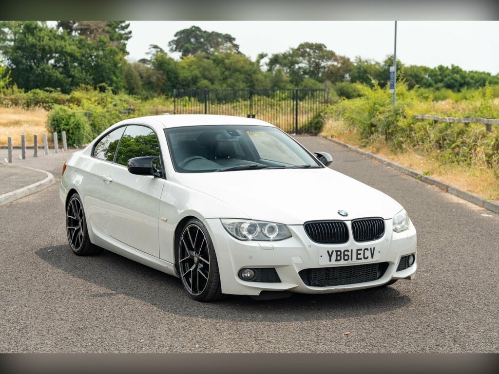 BMW 3 Series 3.0 330D Sport Plus Edition Steptronic Euro 5 White
