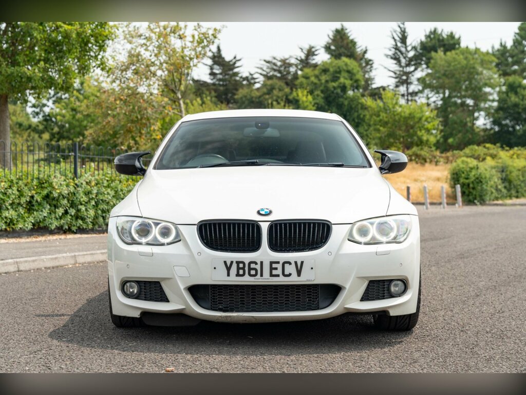 BMW 3 Series 3.0 330D Sport Plus Edition Steptronic Euro 5 White #2
