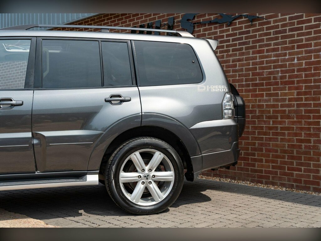 Mitsubishi Shogun Suv 3.2 Di-dc Sg3 201463 Brown #9