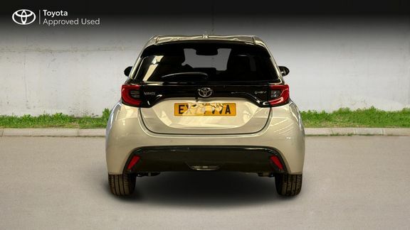 Toyota Yaris Excel Silver #4
