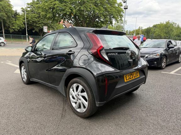 Toyota Aygo X Pure Automatic EJ23LUO Black #4