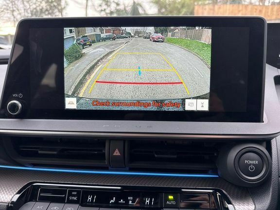 Toyota Prius 2.0 13.6Kwh Excel Hatchback Plug-in Hyb Blue #19