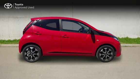 Toyota Aygo X X-trend Mmt Red #2