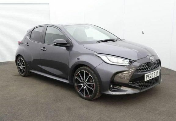 Toyota Yaris Gr Sport Grey