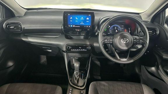 Toyota Yaris Design FG25ERX Black #4
