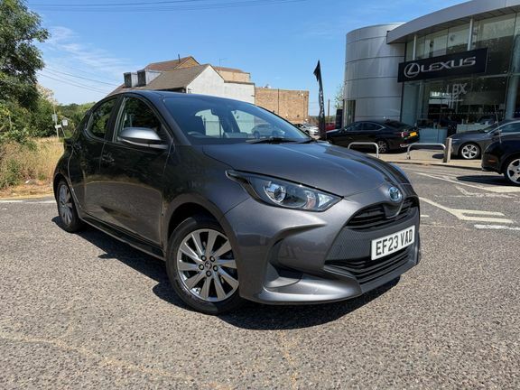 Toyota Yaris Icon Grey