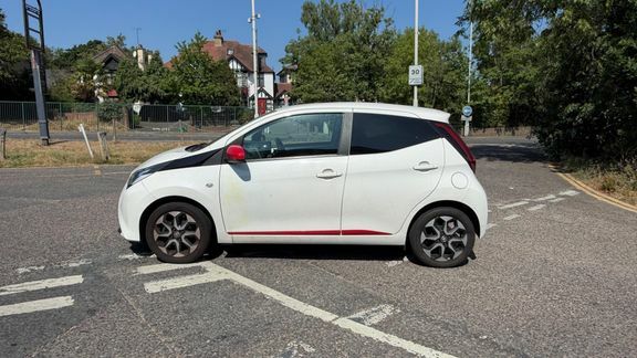Toyota Aygo X X-trend Mmt White #6