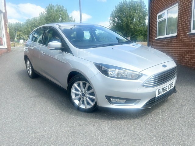 Ford Focus 2018 1.0T Ecoboost Titanium Hatchback M Silver