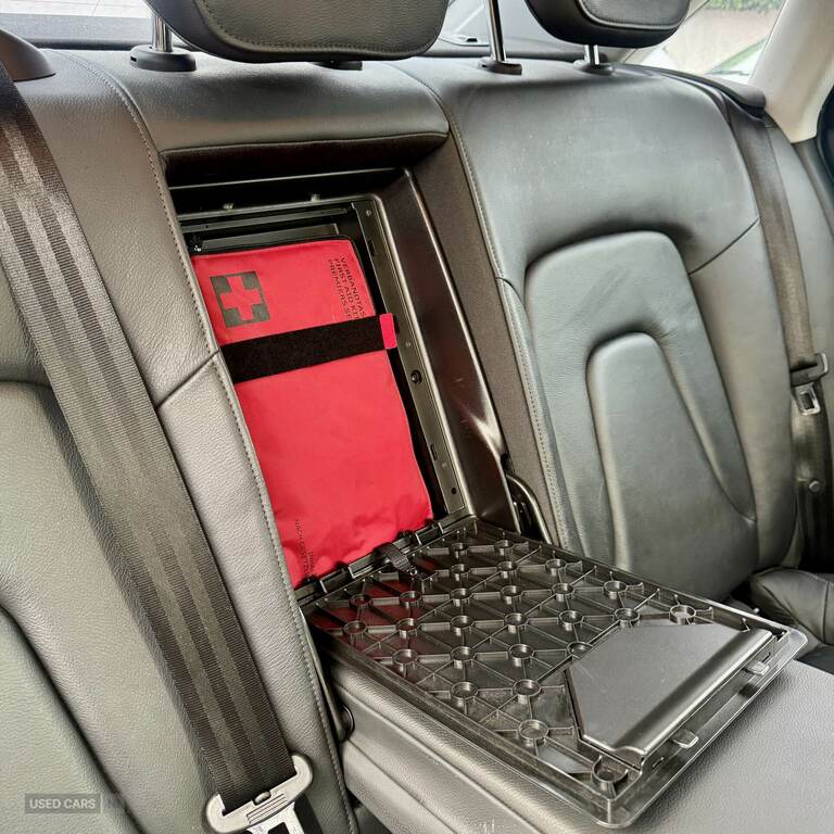 Audi A4 2.0T Fsi 225 Quattro Black Edition 4Drstronic Black #10