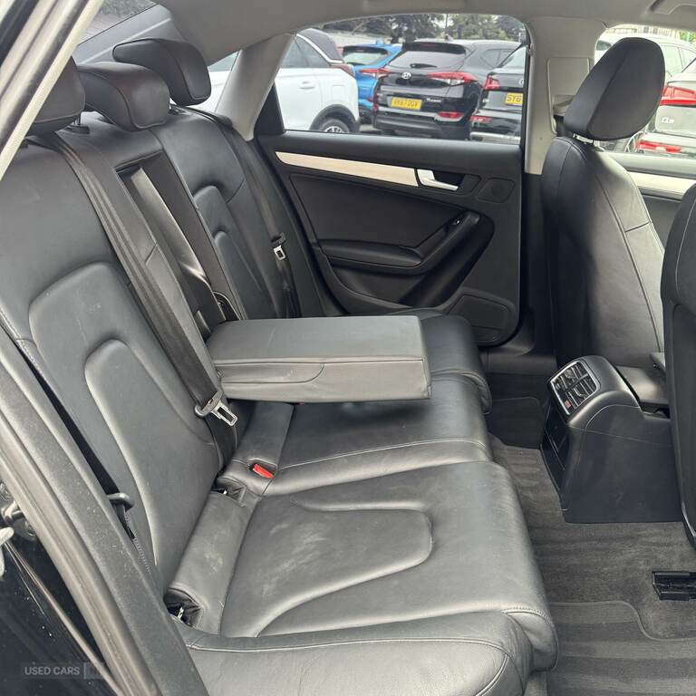 Audi A4 2.0T Fsi 225 Quattro Black Edition 4Drstronic Black #8