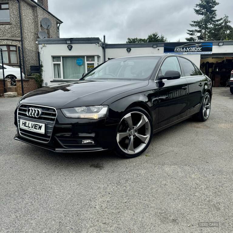Audi A4 2.0 Tdi Ultra 163 Se Technik Black #4