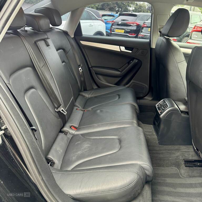 Audi A4 2.0T Fsi 225 Quattro Black Edition 4Drstronic Black #9