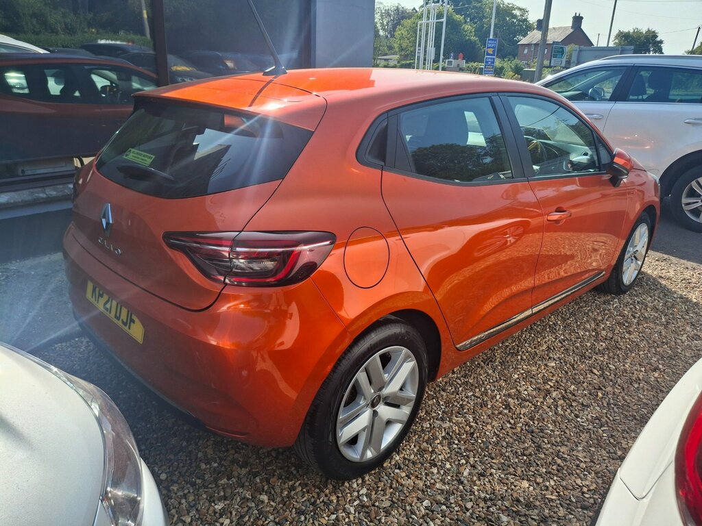 Renault Clio 1.0 Sce Play Hatchback Euro 6 S KP21DJF Orange #3