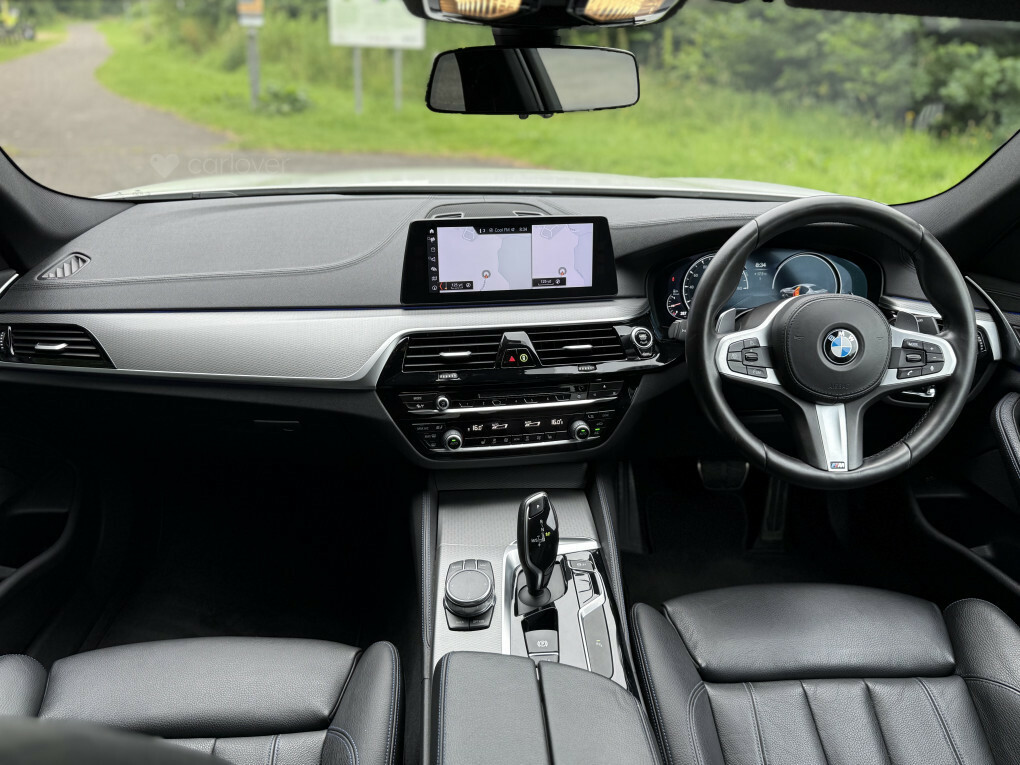 BMW 5 Series 2.0 520D M Sport Touring Euro 6 S White #15