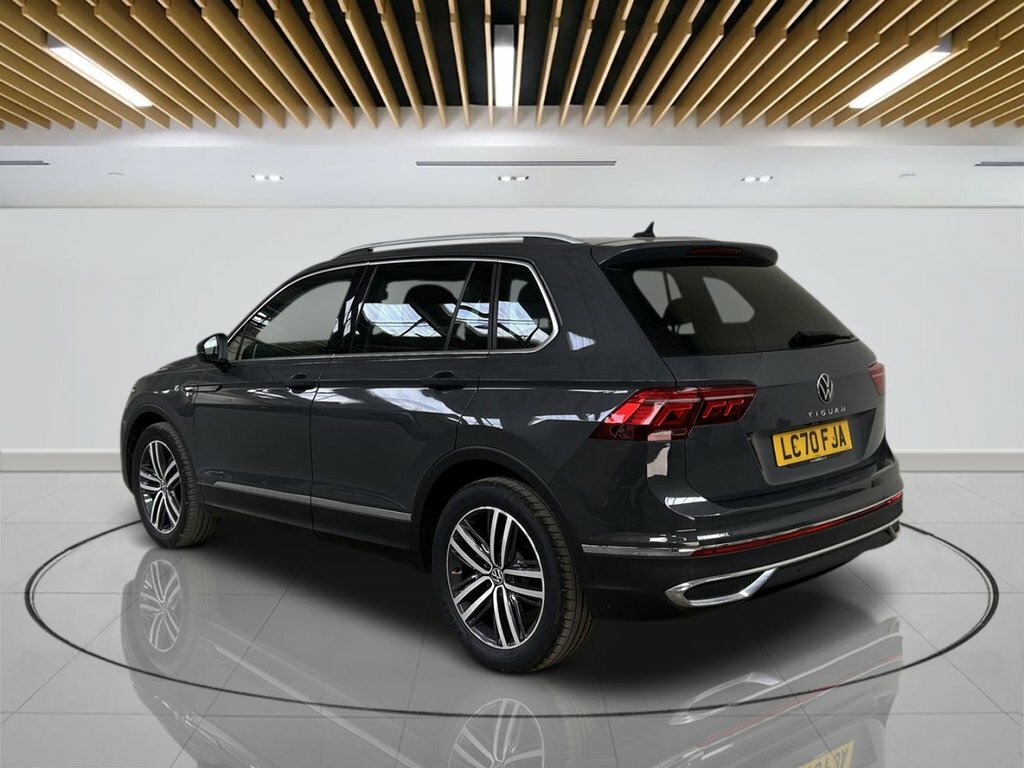 Volkswagen Tiguan 1.5L Elegance LC70FJA Grey #6
