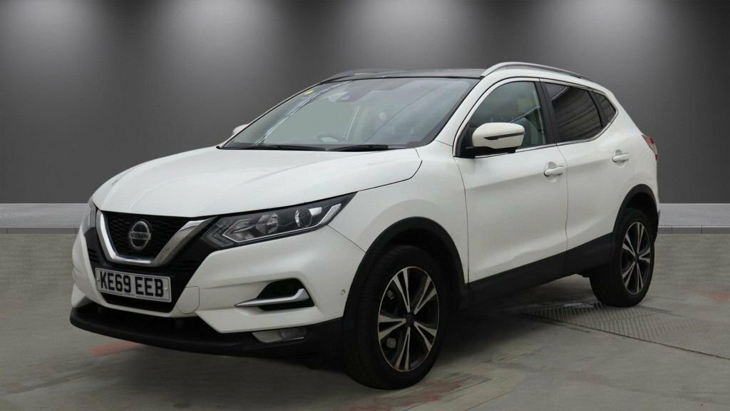 Nissan Qashqai 1.3L N-connecta KE69EEB White #2