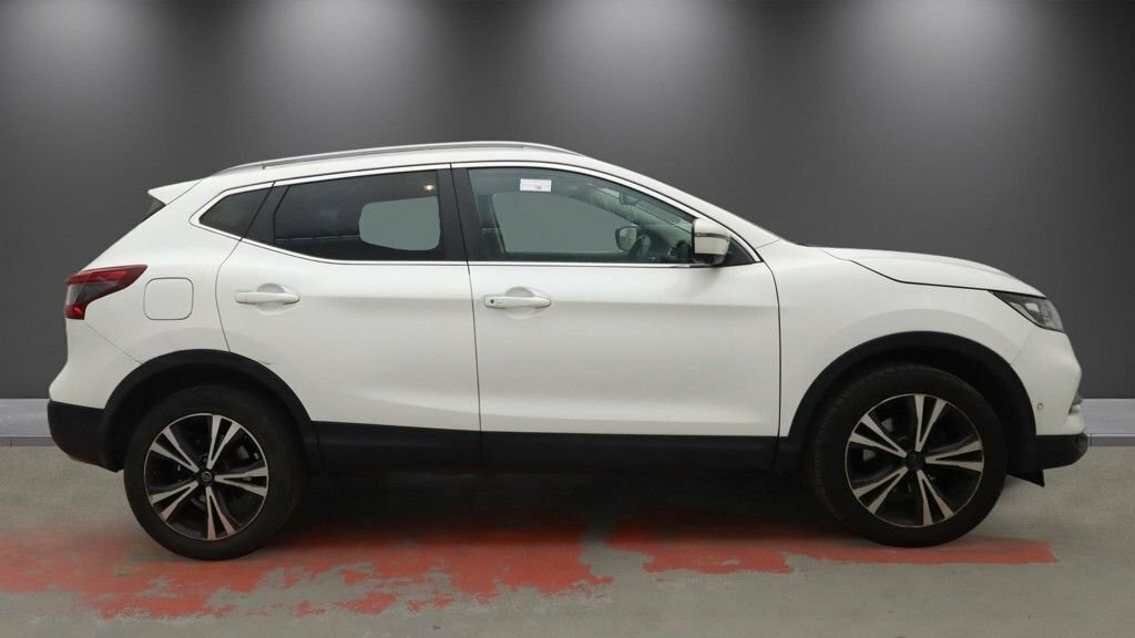 Nissan Qashqai 1.3L N-connecta KE69EEB White #5