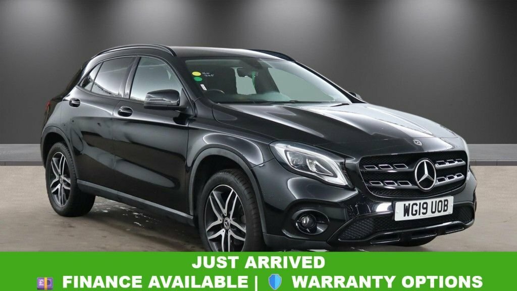 Mercedes-Benz GLA Class 1.6L Urban Edition Black