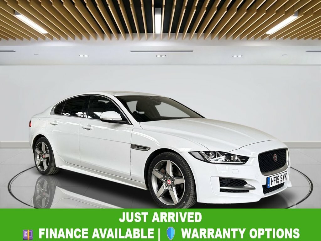 Jaguar XE 2L R-sport White