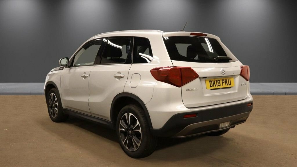 Suzuki Vitara 1.4L Sz5 Silver #3