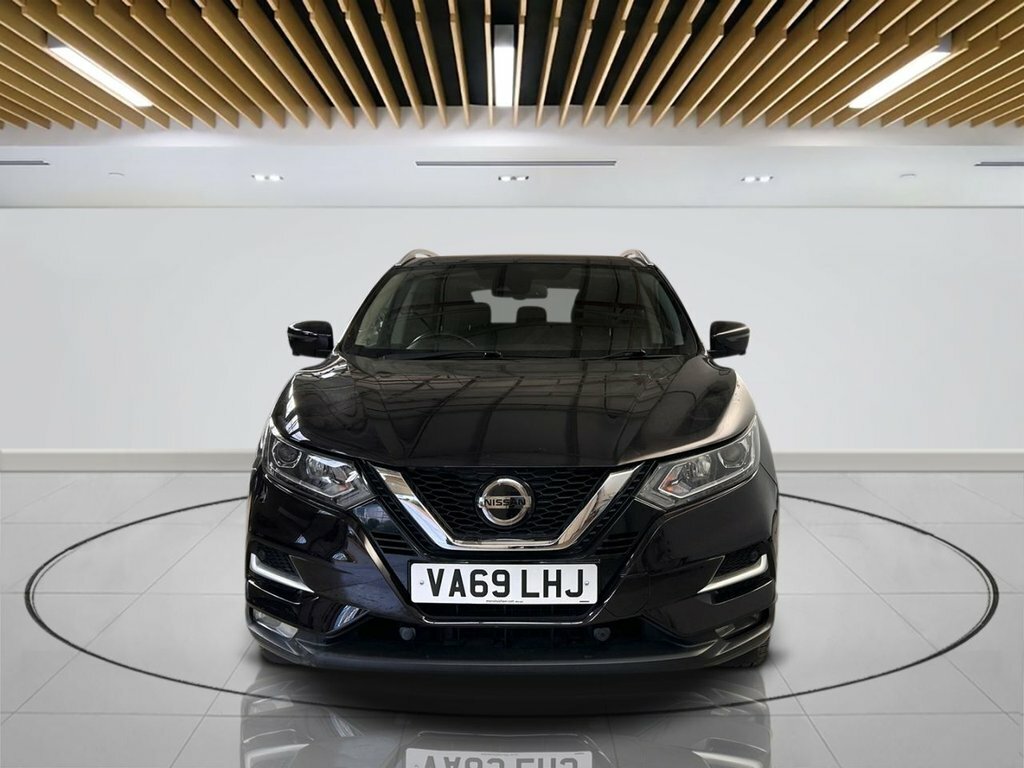 Nissan Qashqai 1.3L N-connecta VA69LHJ Black #2